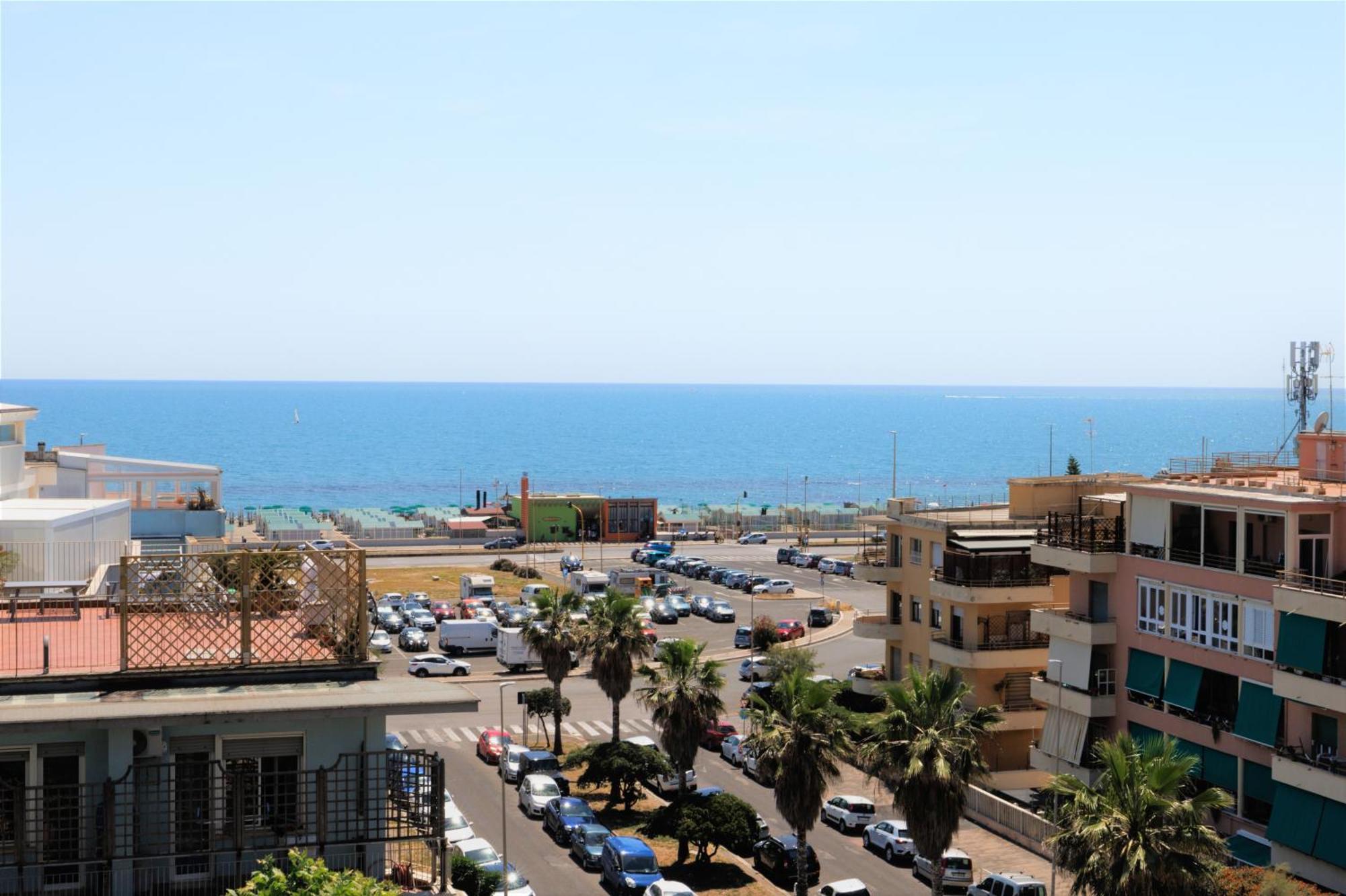 Attico Lux Lejlighed Lido di Ostia Eksteriør billede